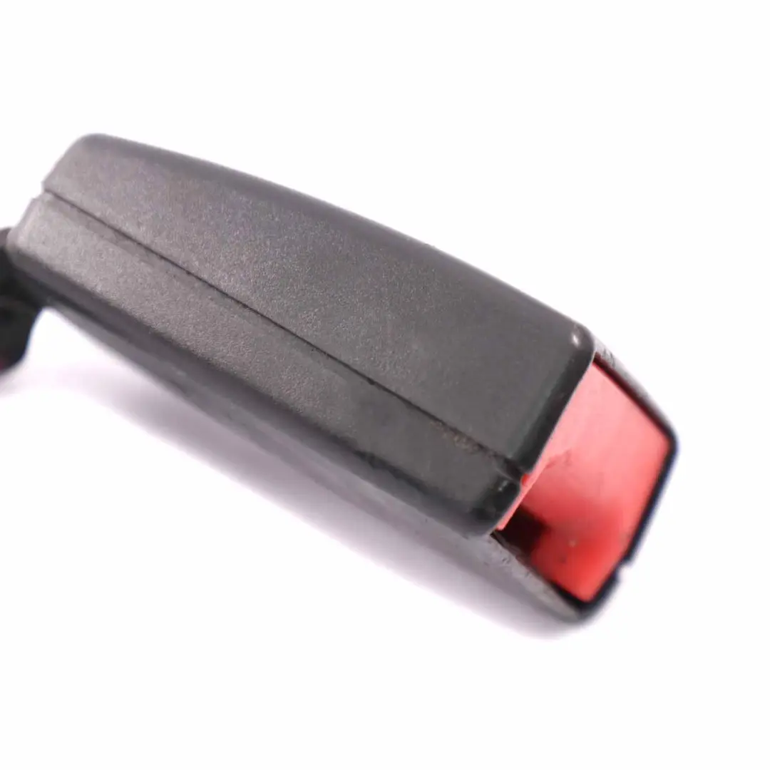 Sicherheitsgurtschloss Unterer Gurt hinten rechts für Audi A4 B8 mit Teilenummer 8K0857740 Audi A4 B8 Sicherheitsgurtschloss Unterer Gurt hinten rechts - SKU 8K0857740 - Teilenummer 8K0857740