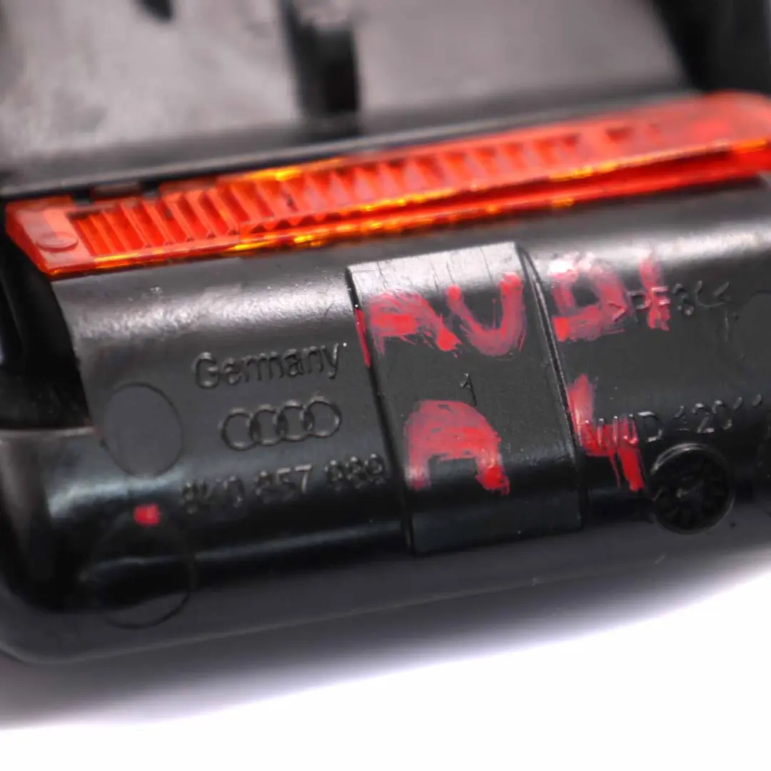 Aschenbecher Mittelkonsole einfügen Lagerung für Audi A4 B8 mit Teilenummer 8K0857989 Audi A4 B8 Aschenbecher Mittelkonsole einfügen Lagerung - SKU 8K0857989 - Teilenummer 8K0857989