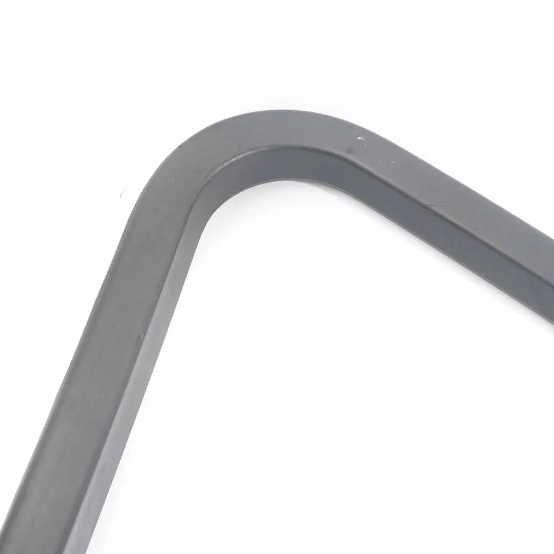 Ramka Listwa Szyby Drzwi Lewy Przód do Audi A4 B8 o numerze 8K0867609 Audi A4 B8 Ramka Listwa Szyby Drzwi Lewy Przód - SKU 8K0867609 - Numer Części 8K0867609