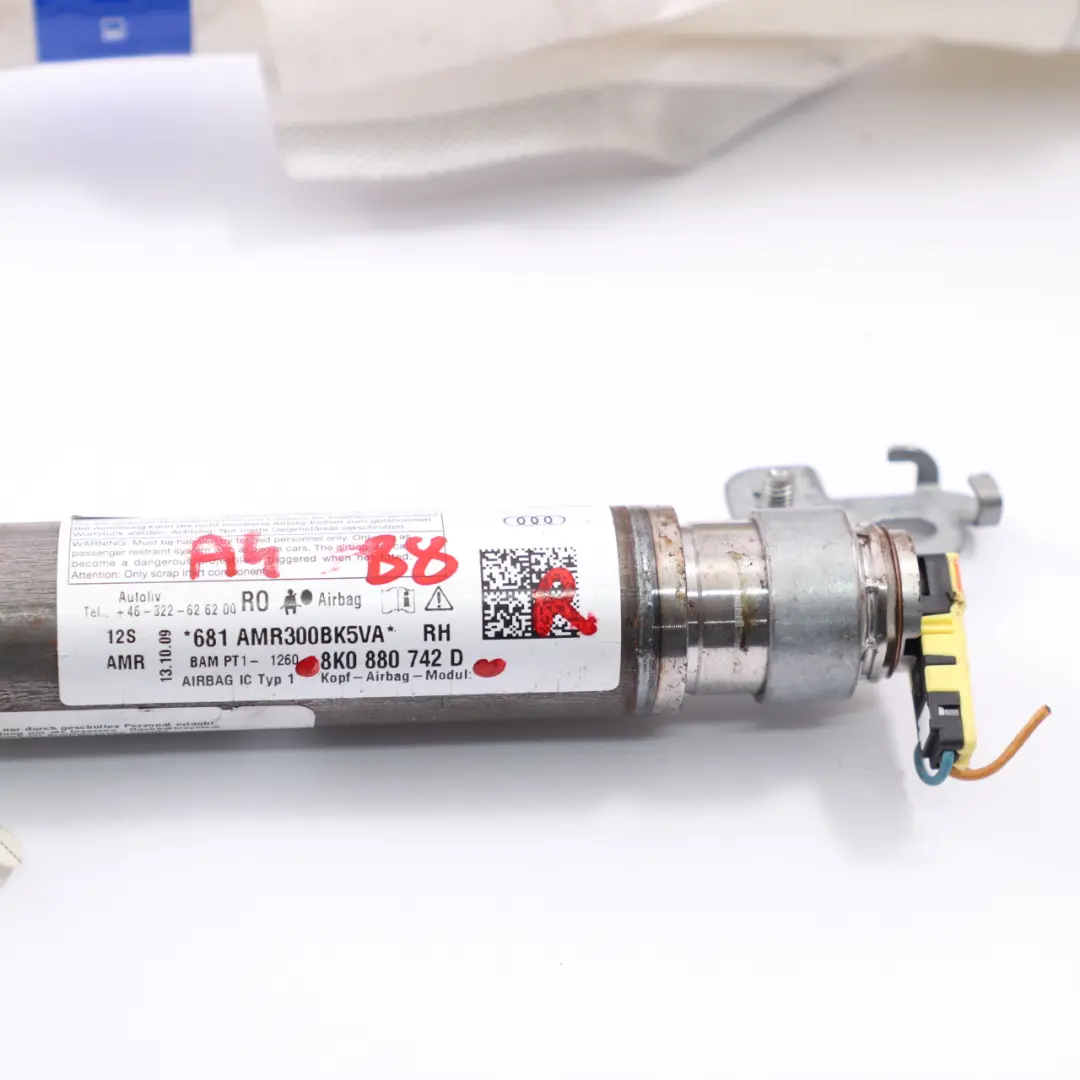 Audi A4 B8 Kombi Kurtyna Poduszka Powietrzna Airbag Prawa - SKU 8K0880742D - Numer Części 8K0880742D