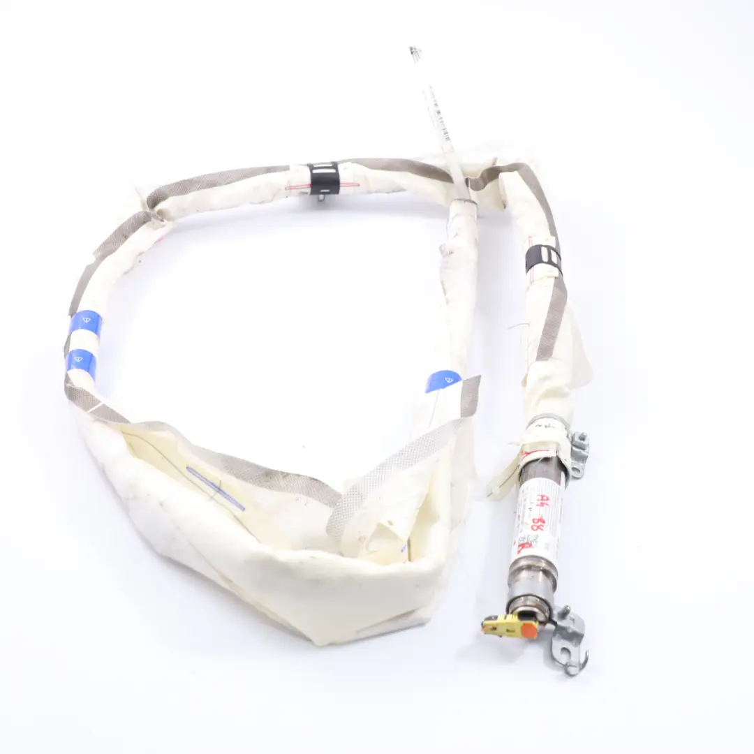 Airbag tetto testa Cortina destra Air Bag per Audi A4 B8 Avant con numero di parte 8K0880742D Audi A4 B8 Avant Airbag tetto testa Cortina destra Air Bag - SKU 8K0880742D - Numero di parte 8K0880742D