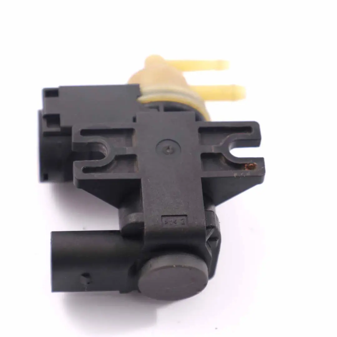 Vuoto Turbo Valvola per Audi A4 B8 A5 8T 2.0 TDI Diesel Aria con numero di parte 8K0906627 Audi A4 B8 A5 8T 2.0 TDI Diesel Aria Vuoto Turbo Valvola - SKU 8K0906627 - Numero di parte 8K0906627