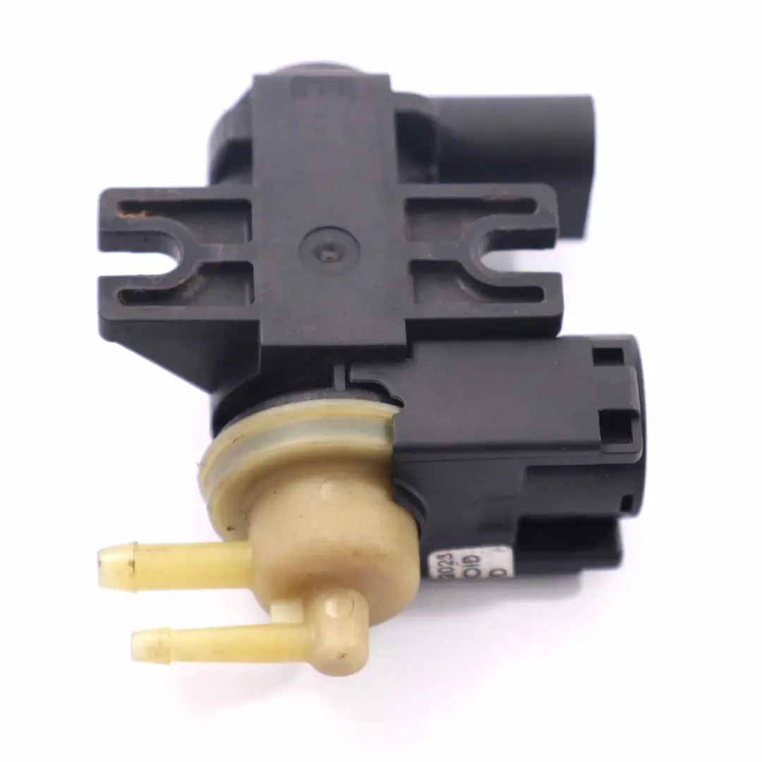 Vuoto Turbo Valvola per Audi A4 B8 A5 8T 2.0 TDI Diesel Aria con numero di parte 8K0906627 Audi A4 B8 A5 8T 2.0 TDI Diesel Aria Vuoto Turbo Valvola - SKU 8K0906627 - Numero di parte 8K0906627