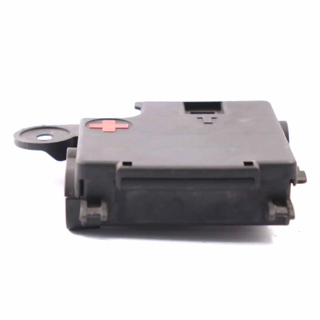 Audi A4 B8 A5 8T Battery Postive Terminal Distribution Power Board - SKU 8K0937517A - Part number 8K0937517A
