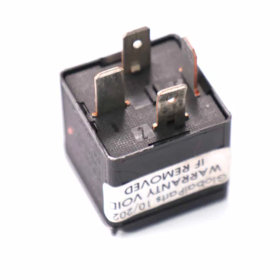 Relais 643 Module de l'unité 4 broches pour Audi VW Volkswagen Seat à propos du numéro de pièce 8K0951253 Audi VW Volkswagen Seat Relais 643 Module de l'unité 4 broches - SKU 8K0951253 - Numéro de pièce 8K0951253