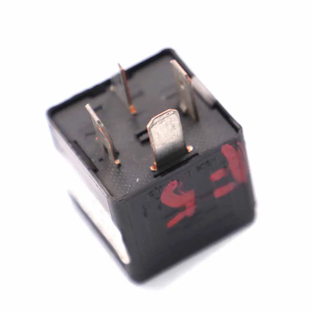 Relè 643 Modulo Unità 4 Pin Audi VW Volkswagen Seat - SKU 8K0951253 - Numero di parte 8K0951253