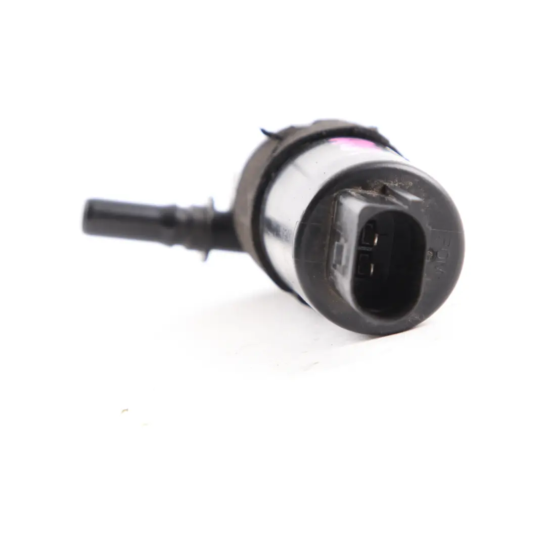 Bomba Lavaparabrisas Audi A1 A4 A5 Faro Luz Spray Boquilla para con número de pieza 8K0955681 Bomba Lavaparabrisas Audi A1 A4 A5 Faro Luz Spray Boquilla - SKU 8K0955681 - Número de pieza 8K0955681