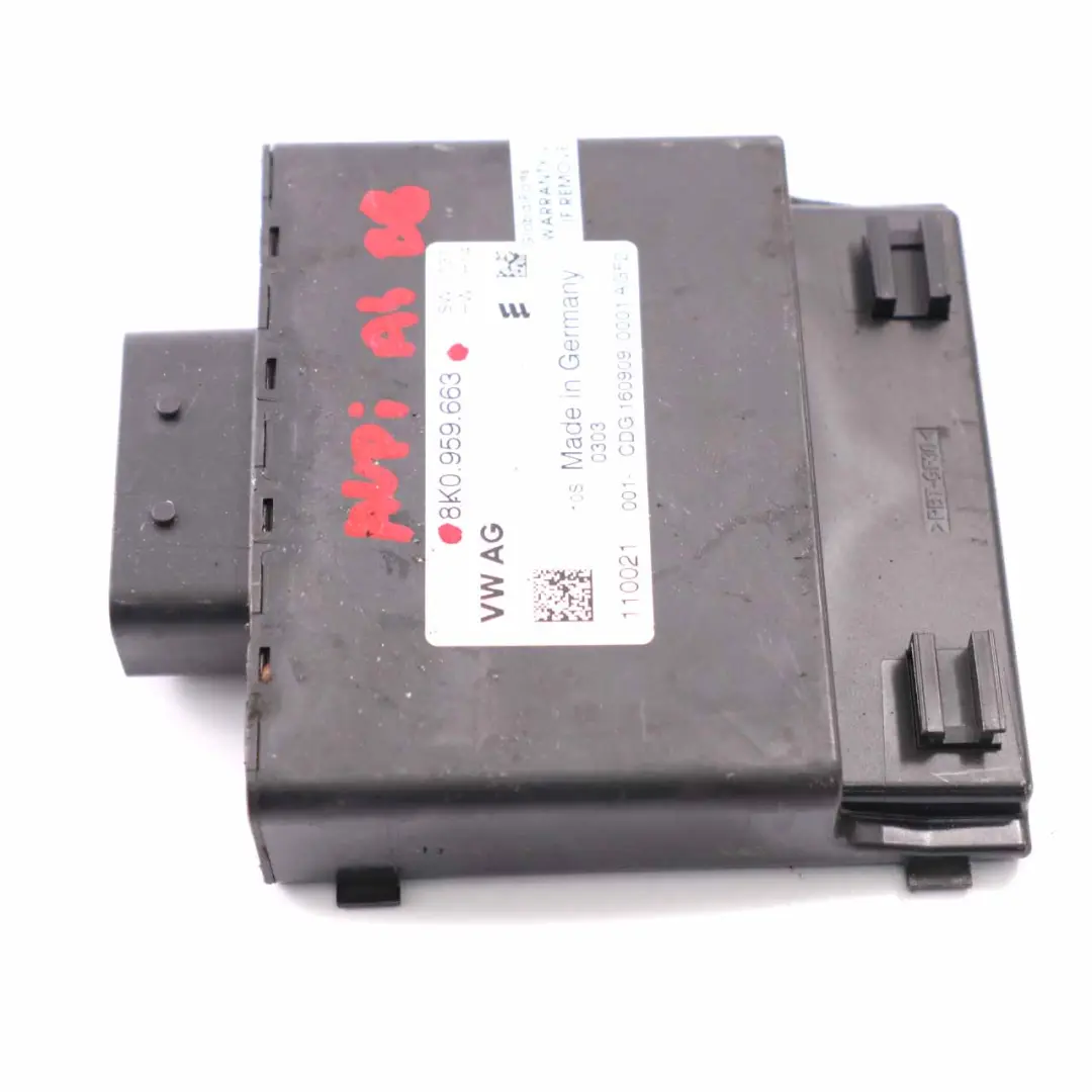 Voltaje Estabilizador Convertidor Control Módulo para Audi A4 B8 A5 8T con número de pieza 8K0959663 Audi A4 B8 A5 8T Voltaje Estabilizador Convertidor Control Módulo - SKU 8K0959663 - Número de pieza 8K0959663