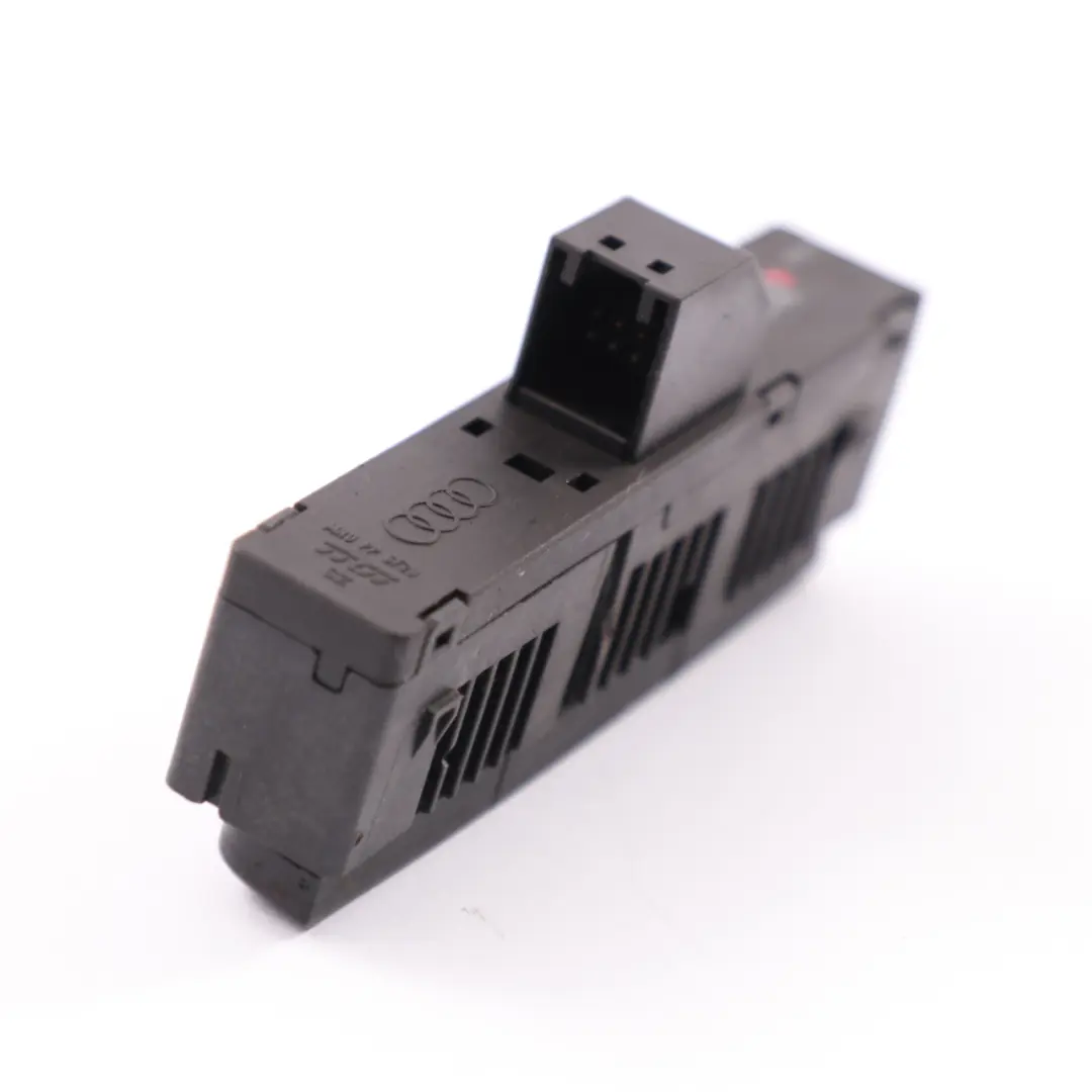 Pannello interruttori ESP OFF Pulsante pannello per Audi A4 B8 con numero di parte 8K0959673 Audi A4 B8 Pannello interruttori ESP OFF Pulsante pannello - SKU 8K0959673 - Numero di parte 8K0959673