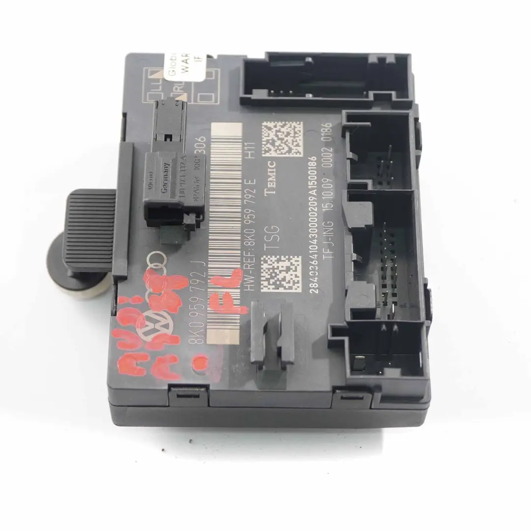 Audi A4 B8 Moduł Drzwi Lewy Przód - SKU 8K0959792J - Numer Części 8K0959792J