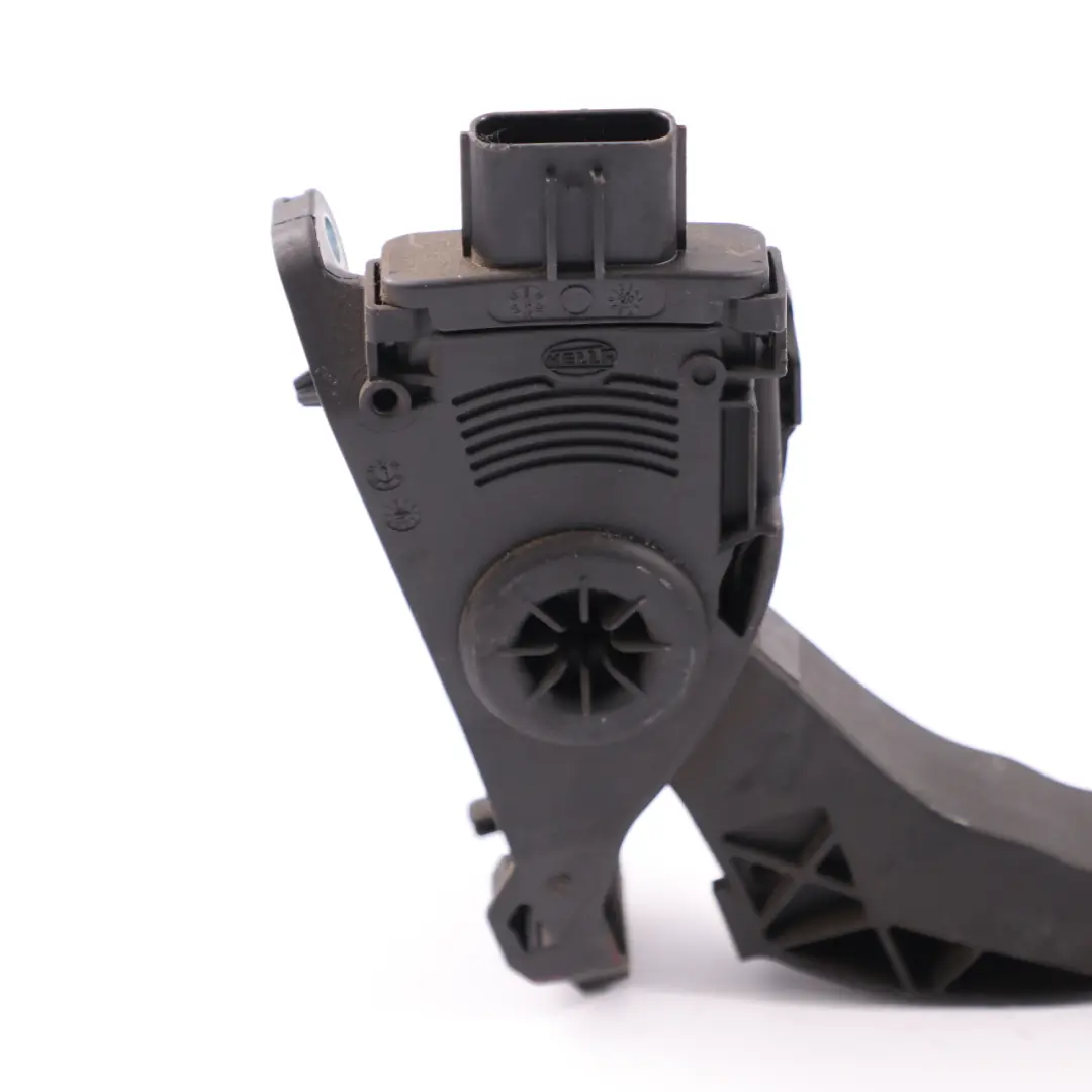 Audi A4 B8 Throttle Pedal Accelerator Gas Assembly Unit - SKU 8K1721523 - Part number 8K1721523
