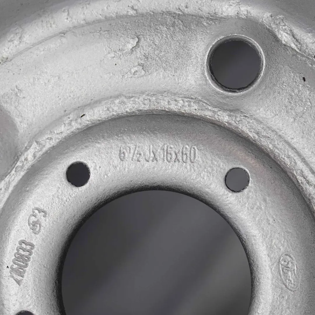  Cerchio in acciaio Ford Transit Silver 16" ET:60 6,5J 8K211007DA - SKU 8K21-1007-DA - Numero di parte 8K21-1007-DA