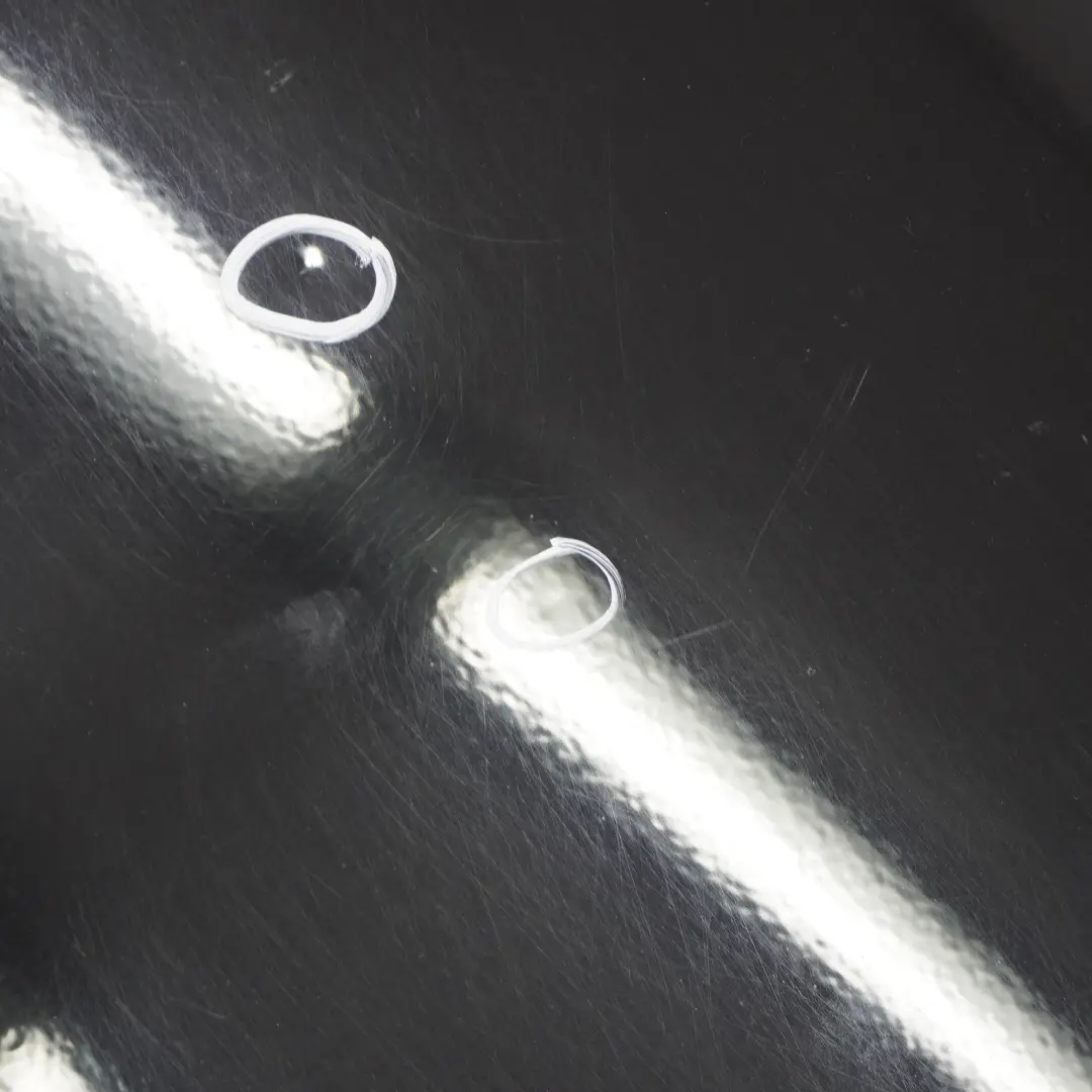 Porta anteriore sinistra nero brillante - LY9B per Audi A4 B8 Avant con numero di parte 8K9833051D Audi A4 B8 Avant Porta anteriore sinistra nero brillante - LY9B - SKU 8K9833051D-BBL - Numero di parte 8K9833051D