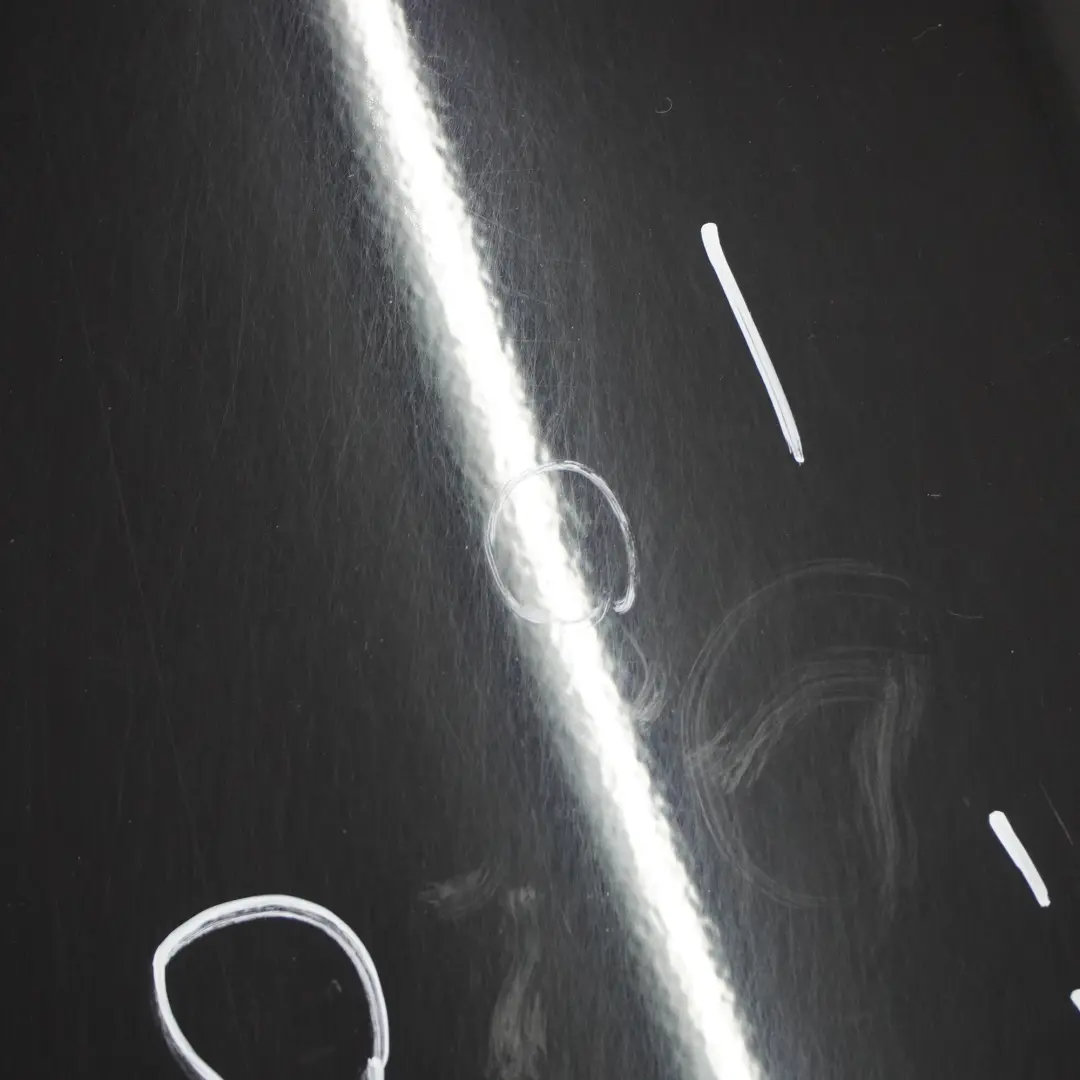  Puerta Trasera Audi A4 B8 Avant Derecha Negro Brillante - LY9B - SKU 8K9833052D-BBL - Número de pieza 8K9833052D