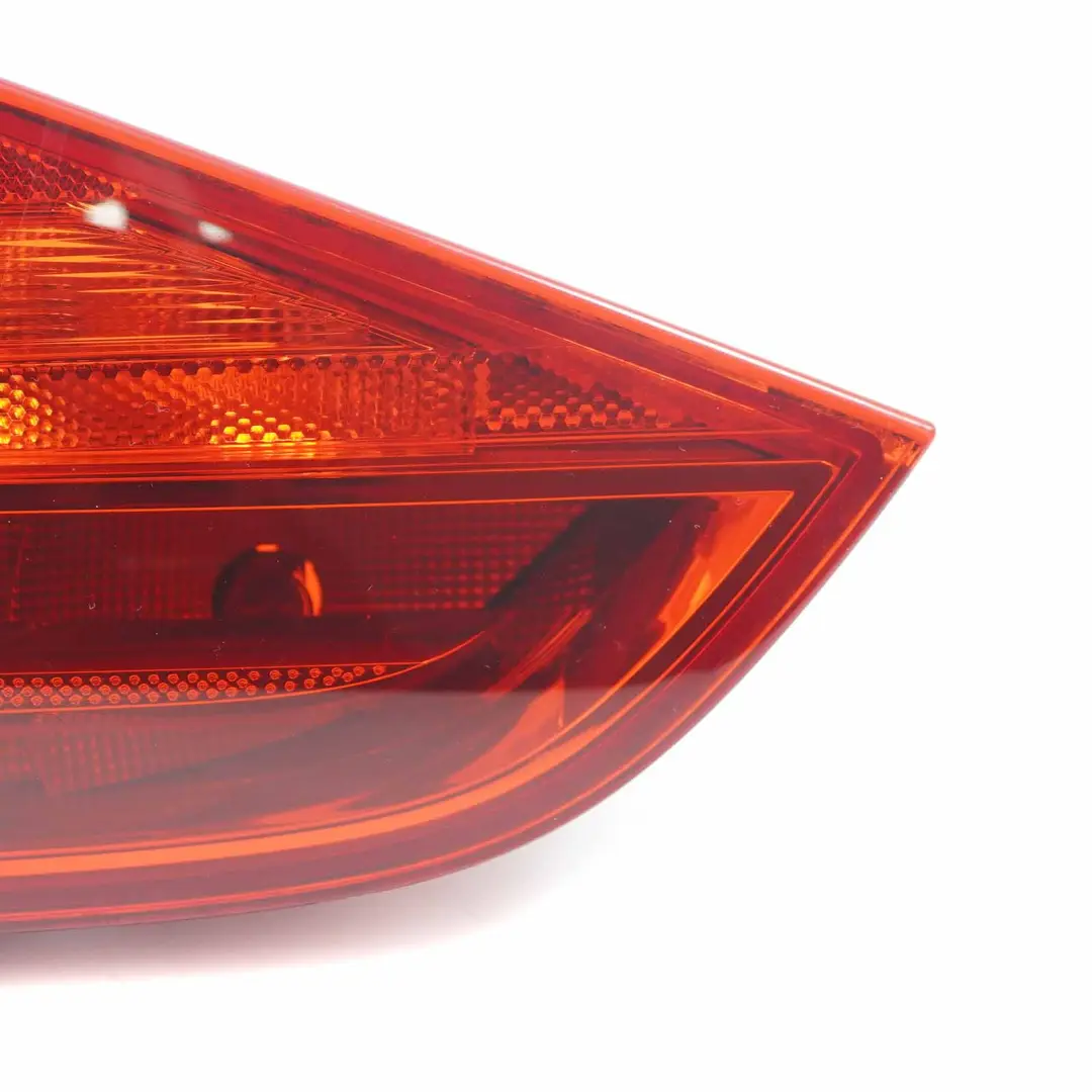 Rücklicht Hinten Rechts Lampe Heck Klappe für Audi A4 B8 Avant mit Teilenummer 8K9945094 Audi A4 B8 Avant Rücklicht Hinten Rechts Lampe Heck Klappe - SKU 8K9945094 - Teilenummer 8K9945094