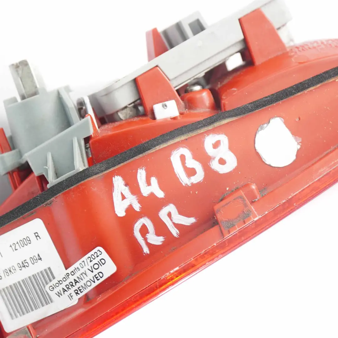 Feu Arrière Droit Hayon pour Audi A4 B8 Avant à propos du numéro de pièce 8K9945094 Audi A4 B8 Avant Feu Arrière Droit Hayon - SKU 8K9945094 - Numéro de pièce 8K9945094