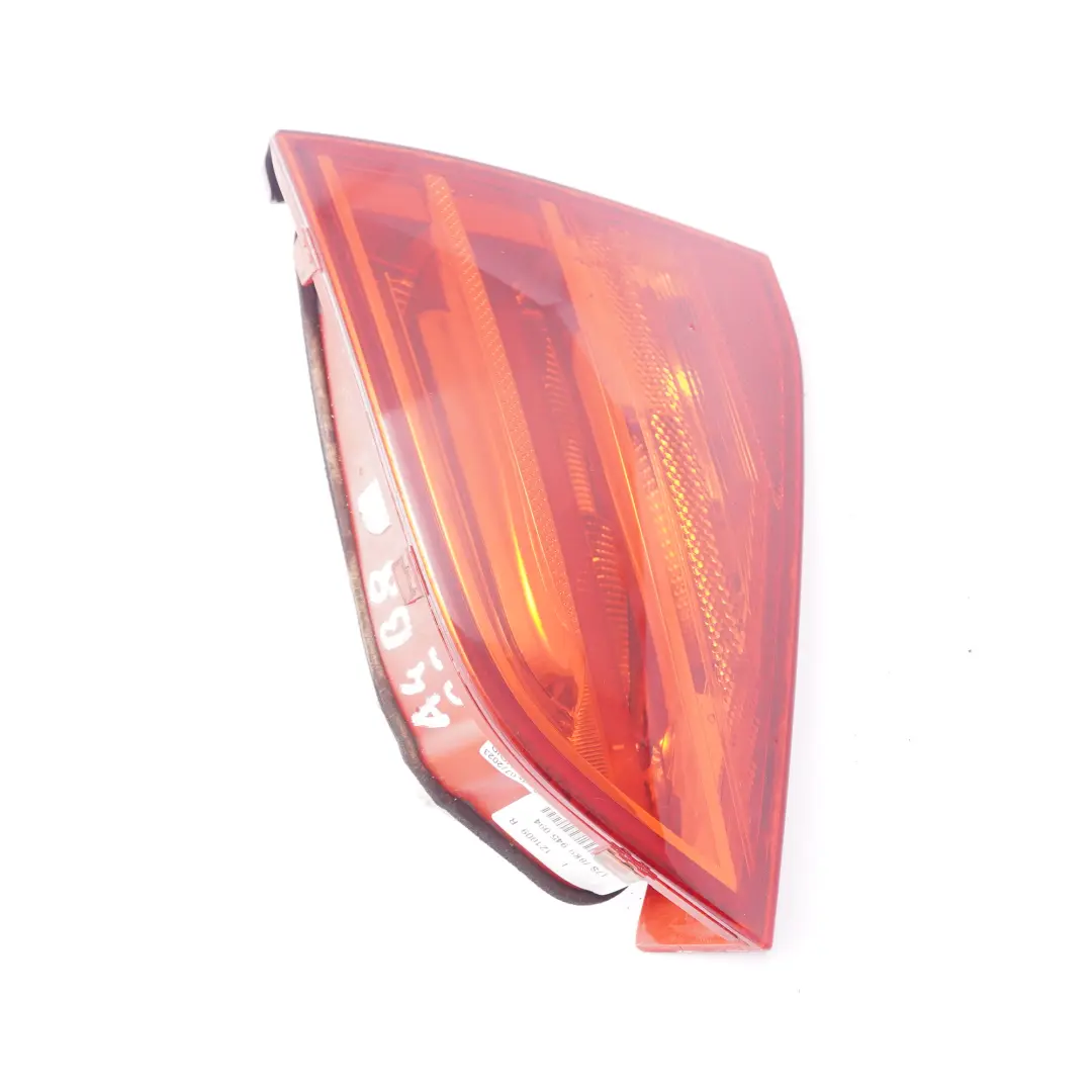 Audi A4 B8 Kombi Lampa Klapy Bagażnika Prawy Tył Tylna - SKU 8K9945094 - Numer Części 8K9945094