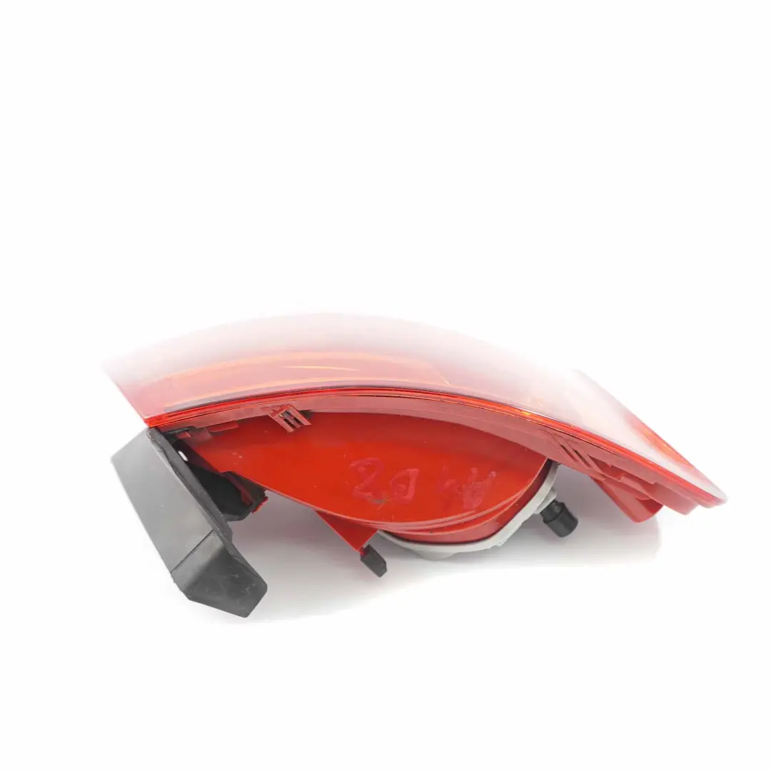 Audi A4 B8 Kombi Lampa Lewy Tył Tylna - SKU 8K9945095 - Numer Części 8K9945095