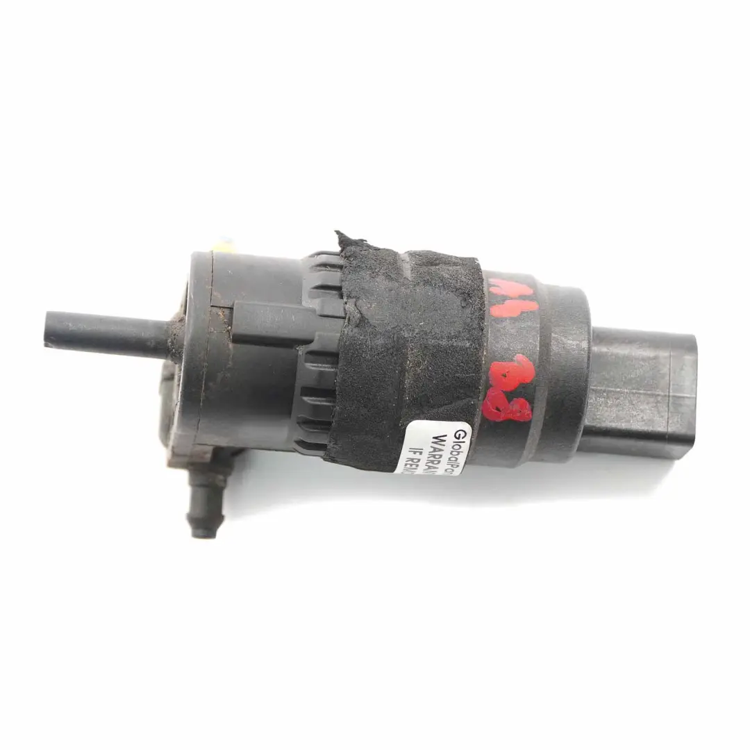 Serbatoio del liquido lavavetro Pompa di lavaggio per Audi A4 B8 con numero di parte 8K9955647 Audi A4 B8 Serbatoio del liquido lavavetro Pompa di lavaggio - SKU 8K9955647 - Numero di parte 8K9955647