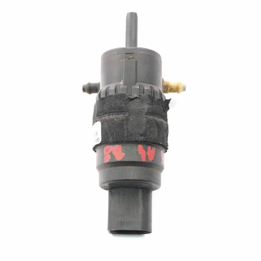Serbatoio del liquido lavavetro Pompa di lavaggio per Audi A4 B8 con numero di parte 8K9955647 Audi A4 B8 Serbatoio del liquido lavavetro Pompa di lavaggio - SKU 8K9955647 - Numero di parte 8K9955647
