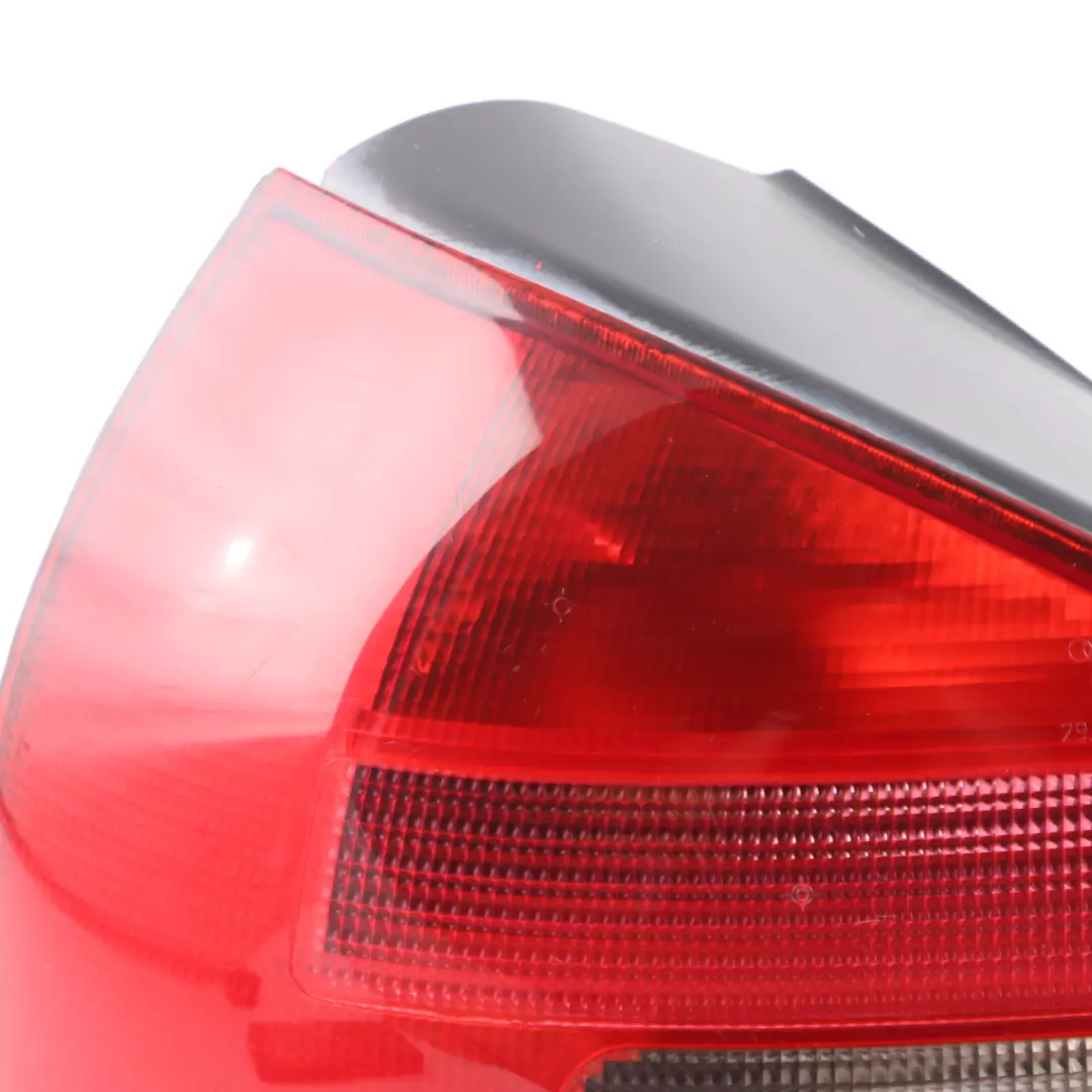 Audi A4 B8 Avant Rückleuchte links Rücklicht Seitenwand Rück licht 8K9945095 - SKU 8L0945095 - Teilenummer 8L0945095