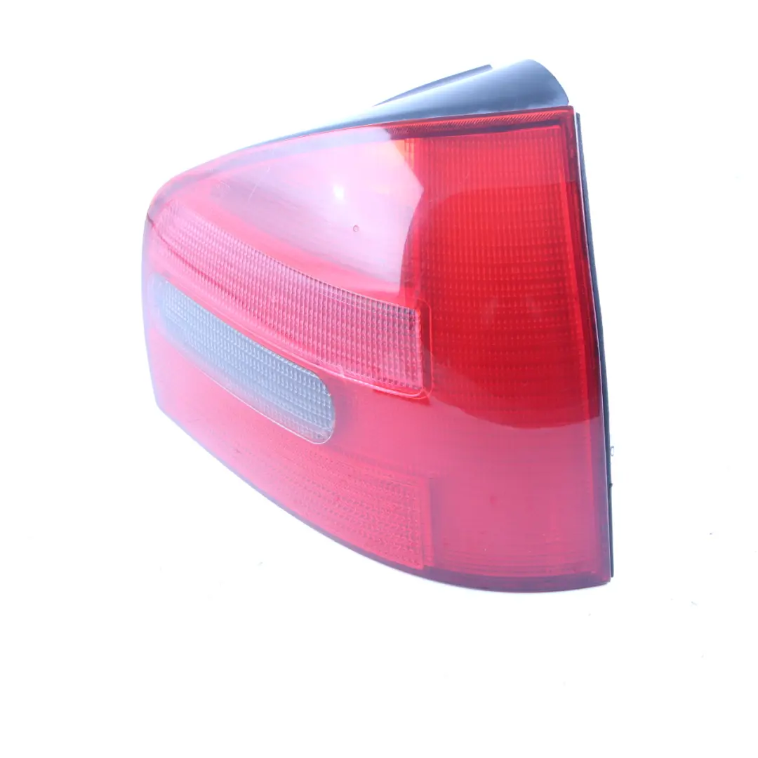 8L Rear Lamp Right O/S Tail Light Side Panel Taillight to Audi A3 with Part number 8L0945096 Audi A3 8L Rear Lamp Right O/S Tail Light Side Panel Taillight - SKU 8L0945096 - Part number 8L0945096