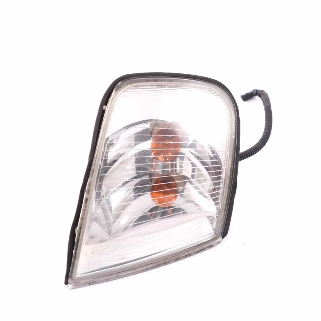 Audi A3 8L faro indicatore di direzione anteriore destro lampada - SKU 8L0953050 - Numero di parte 8L0953050