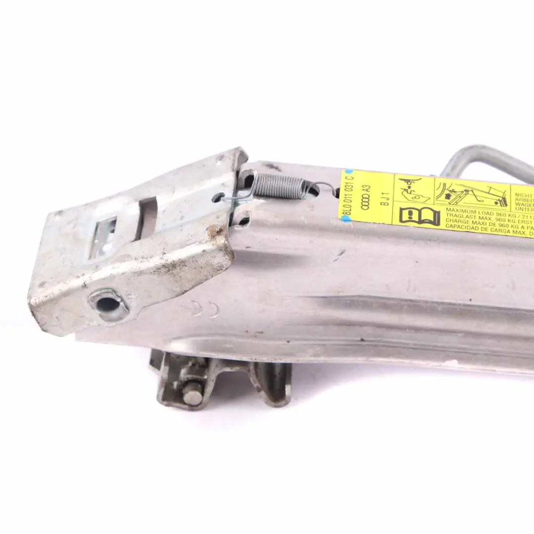 Jack Lifter Emergency Tool to VW Golf Passat Vento Audi A3 A4 A6 with Part number 8LO 011 031 C VW Golf Passat Vento Audi A3 A4 A6 Jack Lifter Emergency Tool - SKU 8LO 011 031 C - Part number 8LO 011 031 C