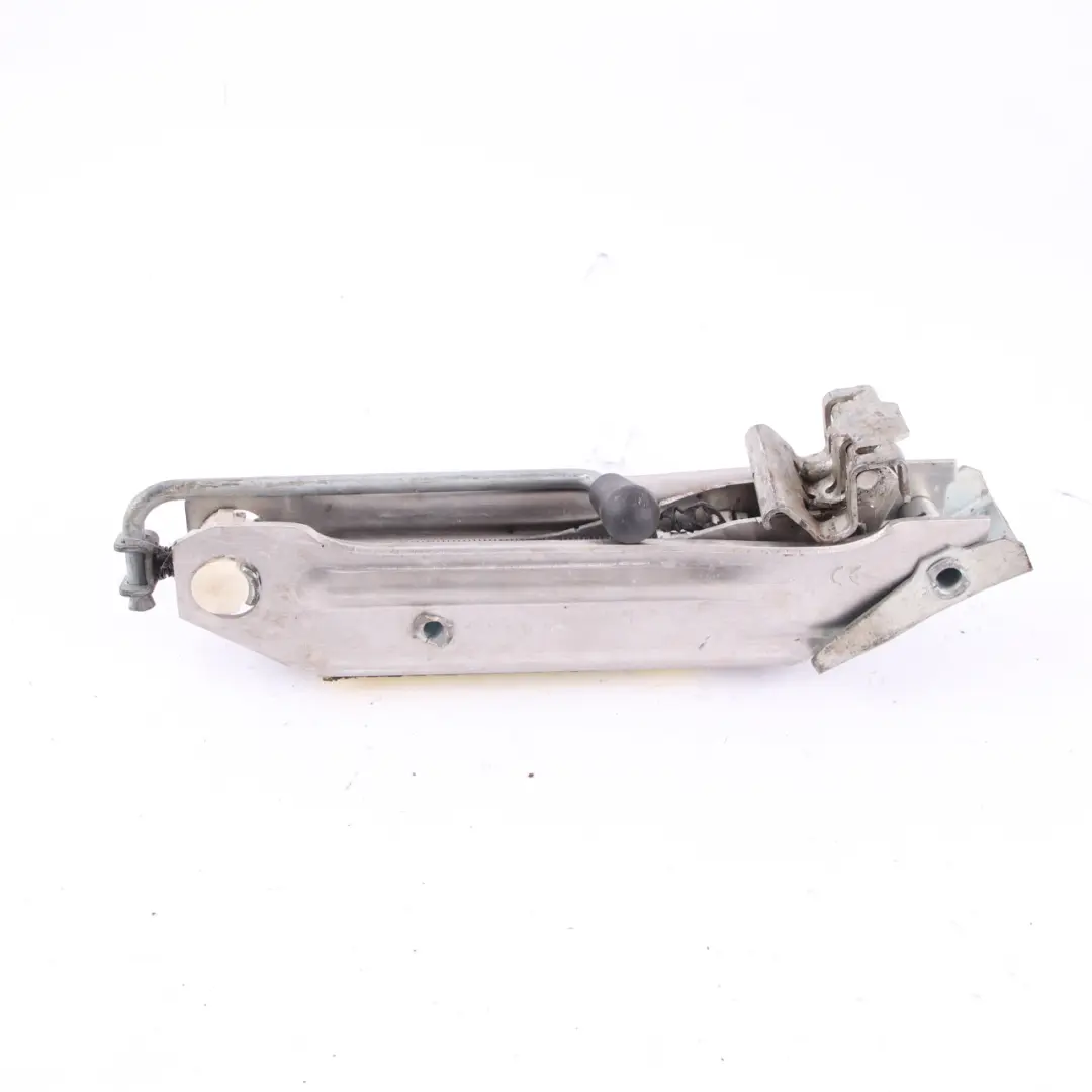 Jack Lifter Emergency Tool to VW Golf Passat Vento Audi A3 A4 A6 with Part number 8LO 011 031 C VW Golf Passat Vento Audi A3 A4 A6 Jack Lifter Emergency Tool - SKU 8LO 011 031 C - Part number 8LO 011 031 C