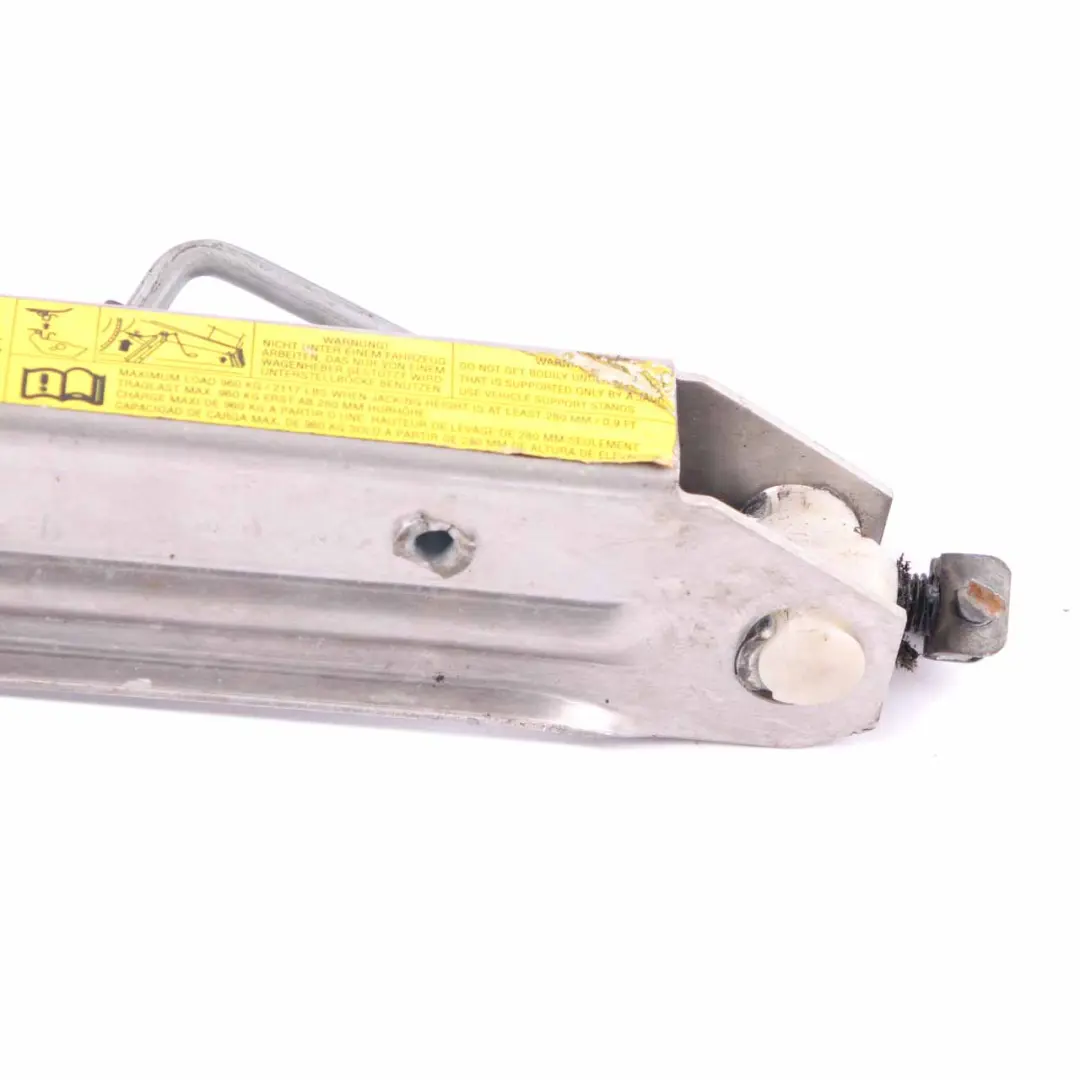 Jack Lifter Emergency Tool to VW Golf Passat Vento Audi A3 A4 A6 with Part number 8LO 011 031 C VW Golf Passat Vento Audi A3 A4 A6 Jack Lifter Emergency Tool - SKU 8LO 011 031 C - Part number 8LO 011 031 C