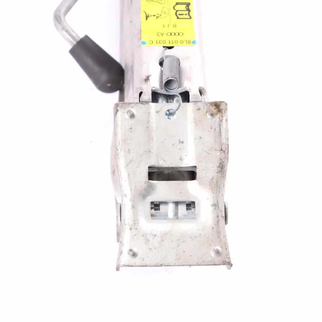 Jack Lifter Emergency Tool to VW Golf Passat Vento Audi A3 A4 A6 with Part number 8LO 011 031 C VW Golf Passat Vento Audi A3 A4 A6 Jack Lifter Emergency Tool - SKU 8LO 011 031 C - Part number 8LO 011 031 C
