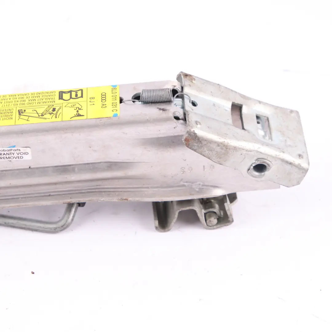 Jack Lifter Emergency Tool to VW Golf Passat Vento Audi A3 A4 A6 with Part number 8LO 011 031 C VW Golf Passat Vento Audi A3 A4 A6 Jack Lifter Emergency Tool - SKU 8LO 011 031 C - Part number 8LO 011 031 C