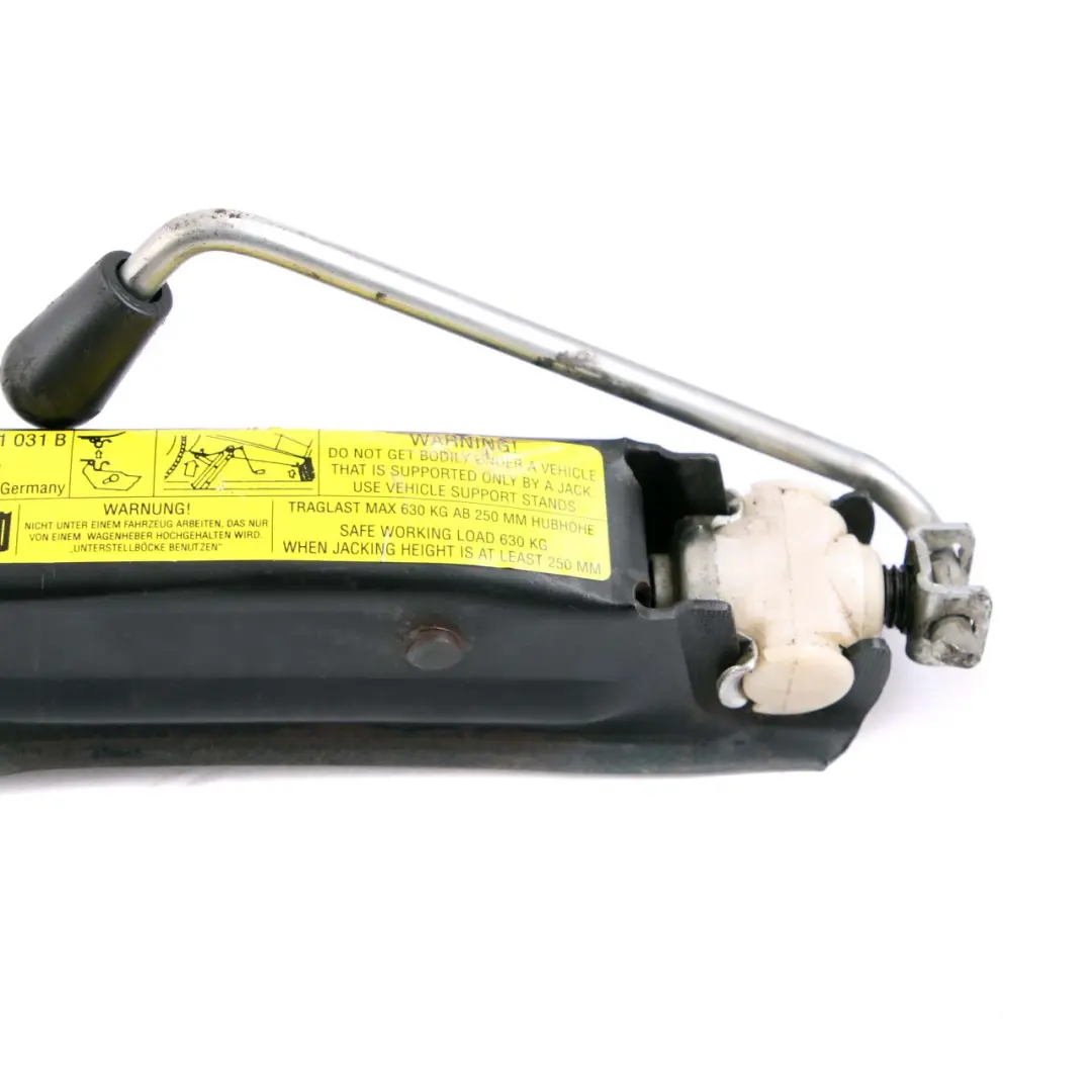 Emergency Car Lifting Spare Jack Tool to Audi A3 Volkswagen Golf MK7 with Part number 8N0 011 031 B Audi A3 Volkswagen Golf MK7 Emergency Car Lifting Spare Jack Tool - SKU 8N0 011 031 B - Part number 8N0 011 031 B