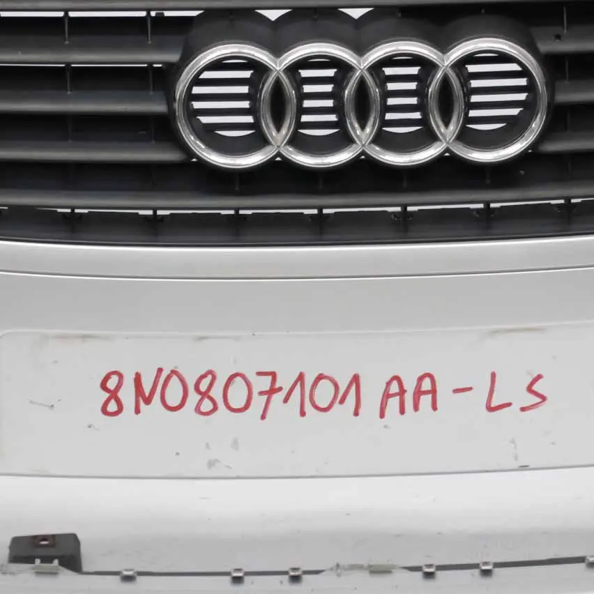 Audi TT 8N Zderzak Przedni Light Silver - LY7W - SKU 8N0807101AA-LS - Numer Części 8N0807101AA