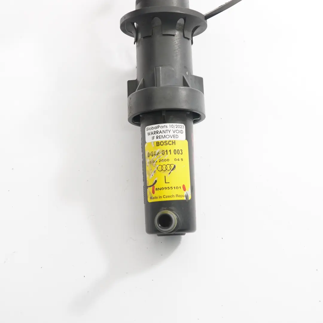 8N Ugello lavafari anteriore sinistro per Audi TT con numero di parte 8N0955101 Audi TT 8N Ugello lavafari anteriore sinistro - SKU 8N0955101 - Numero di parte 8N0955101