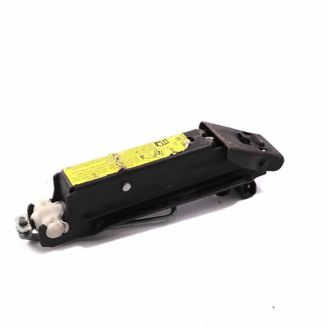 Audi A3 8P Support de roue de secours Cric de levage Kit d'outils - SKU 8P0012109E - Numéro de pièce 8P0012109E