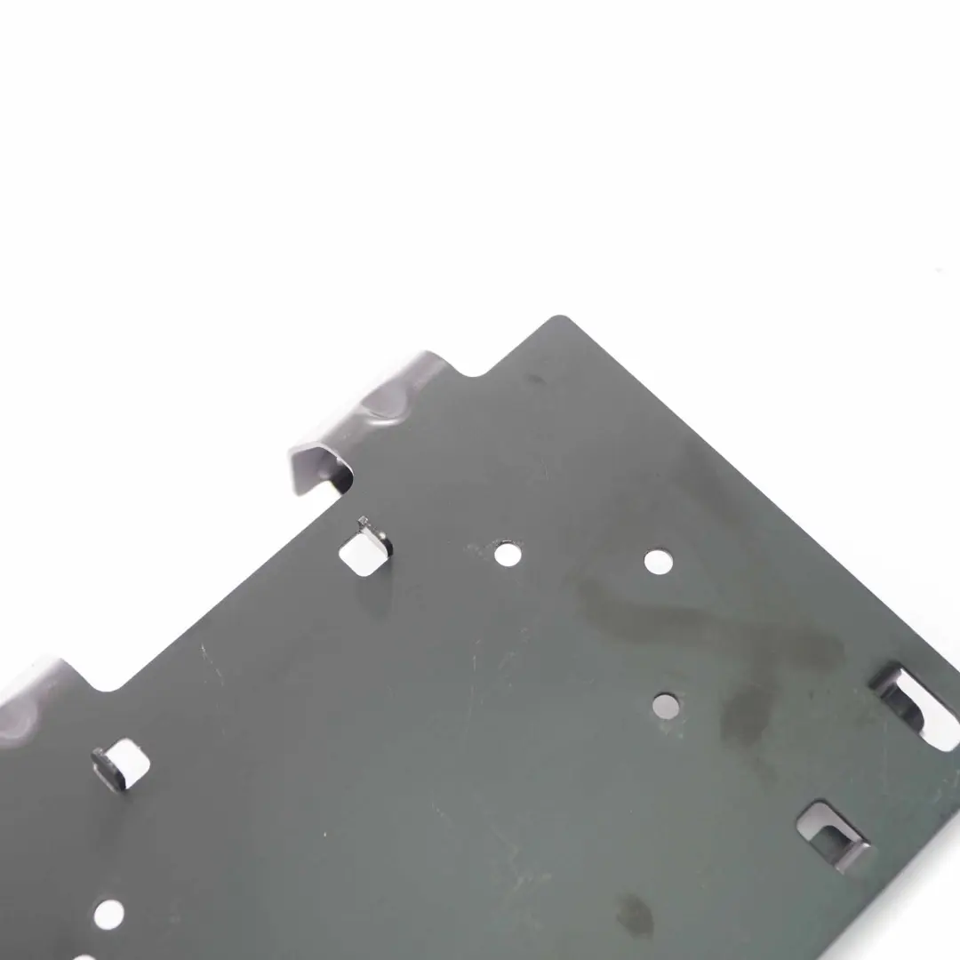 Audi A4 B7 Verstärker Halterung Antenne Antennenmodul Halterung - SKU 8P0035535 - Teilenummer 8P0035535