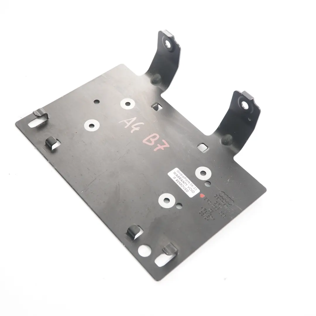 Audi A4 B7 Amplificador Soporte Antena Modulo Soporte - SKU 8P0035535 - Número de pieza 8P0035535