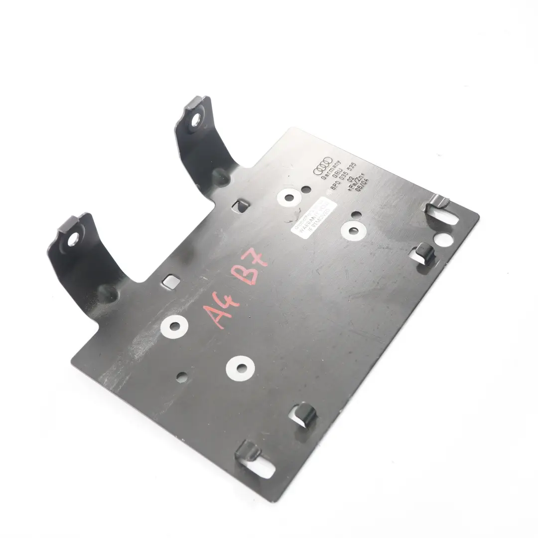 Staffa amplificatore Antenna Antenna Modulo per Audi A4 B7 con numero di parte 8P0035535 Audi A4 B7 Staffa amplificatore Antenna Antenna Modulo - SKU 8P0035535 - Numero di parte 8P0035535