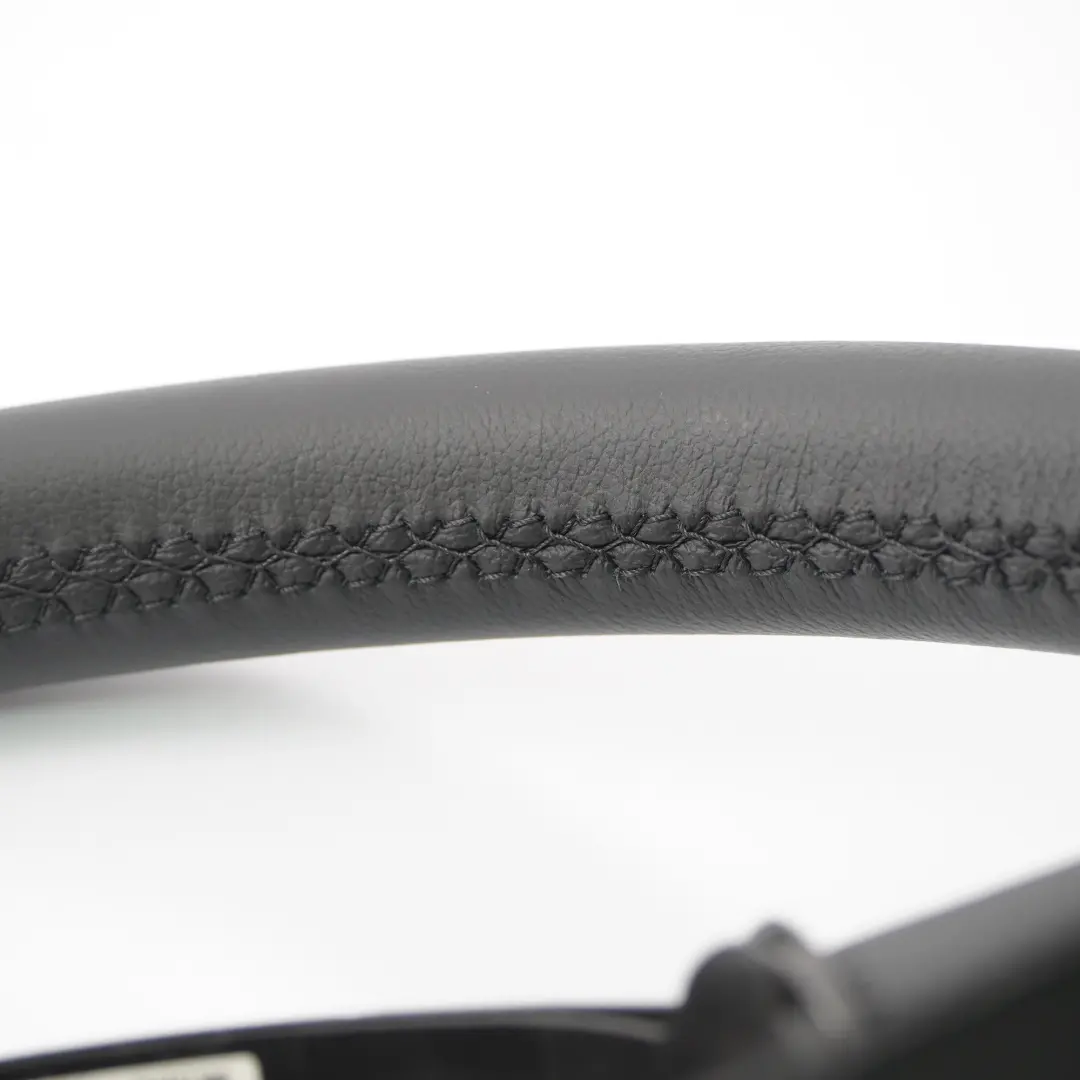 NUOVO volante in pelle nera per Audi A4 B7 con numero di parte 8P0419091BF Audi A4 B7 NUOVO volante in pelle nera - SKU 8P0419091BF-1 - Numero di parte 8P0419091BF