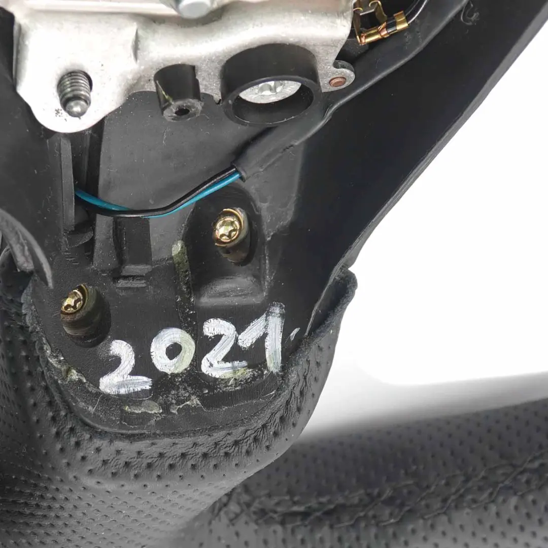 Audi A3 8P NEW Volant en cuir noir avec palettes changement vitesse - SKU 8P0419091P-1 - Numéro de pièce 8P0419091P