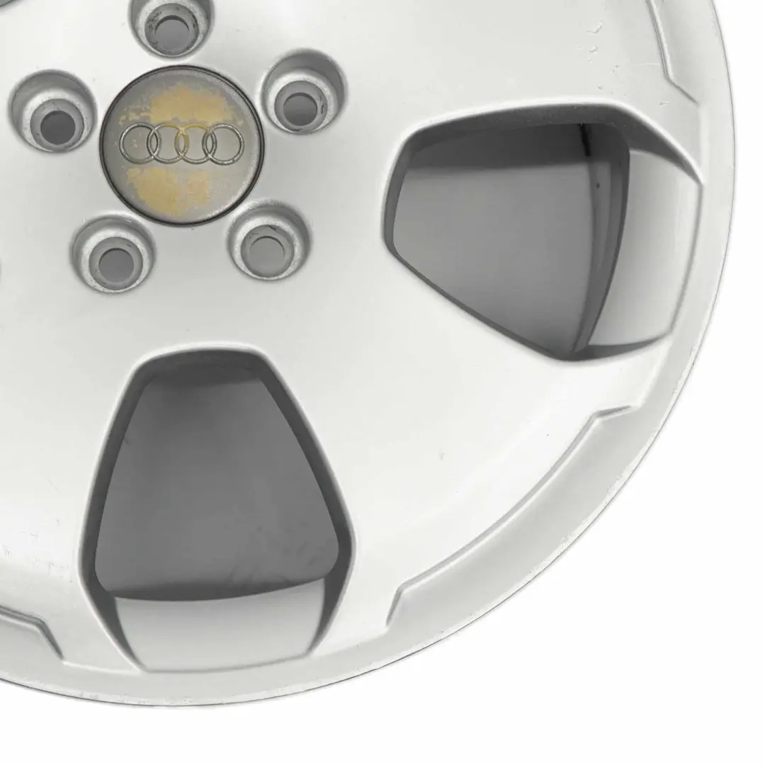 Cerchio in lega argento 17" ET:56 7,5J per Audi A3 8P con numero di parte 8P0601025C Audi A3 8P Cerchio in lega argento 17" ET:56 7,5J - SKU 8P0601025C-1 - Numero di parte 8P0601025C