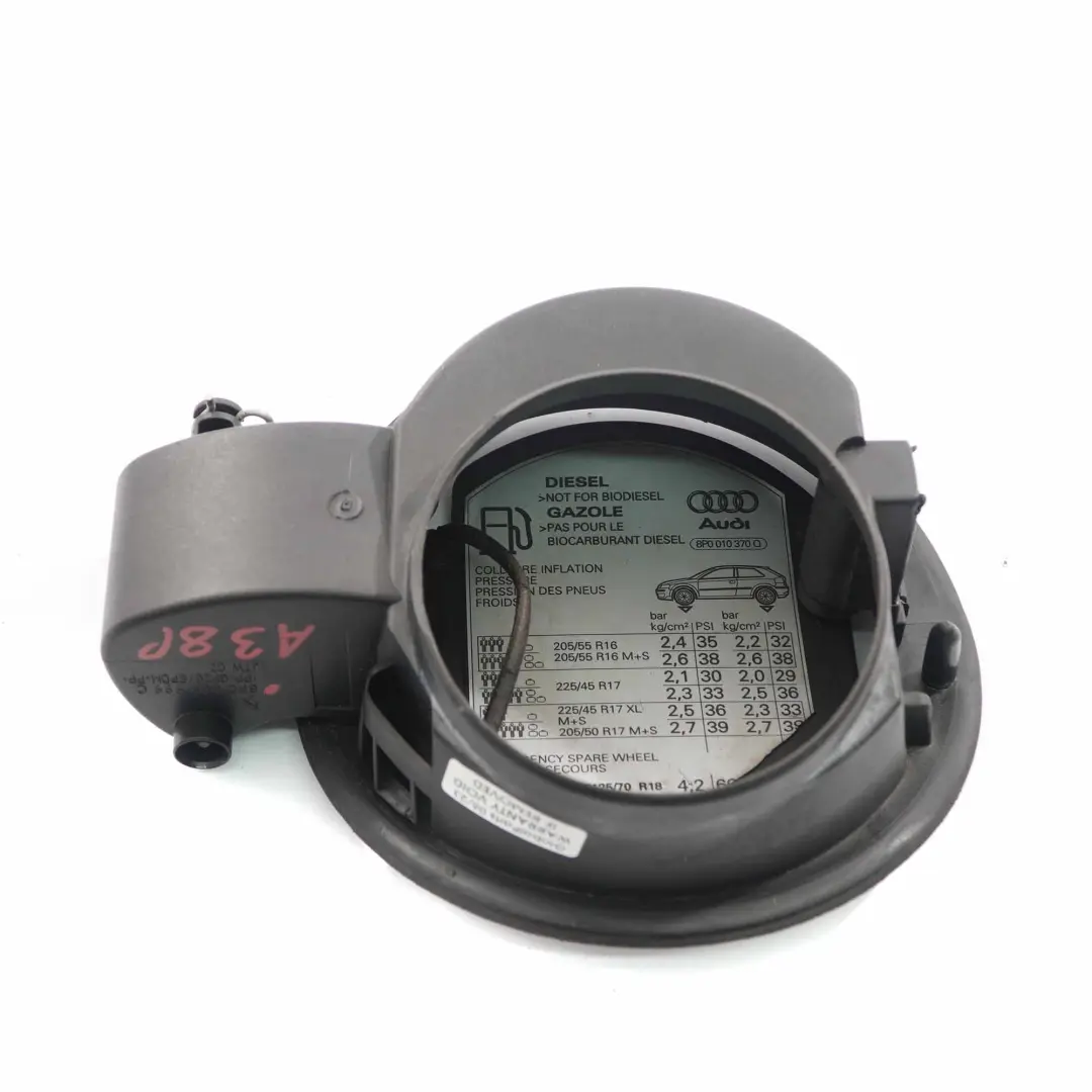 Audi A3 8P Cubierta de la tapa del depósito de combustible - SKU 8P0809999C - Número de pieza 8P0809999C