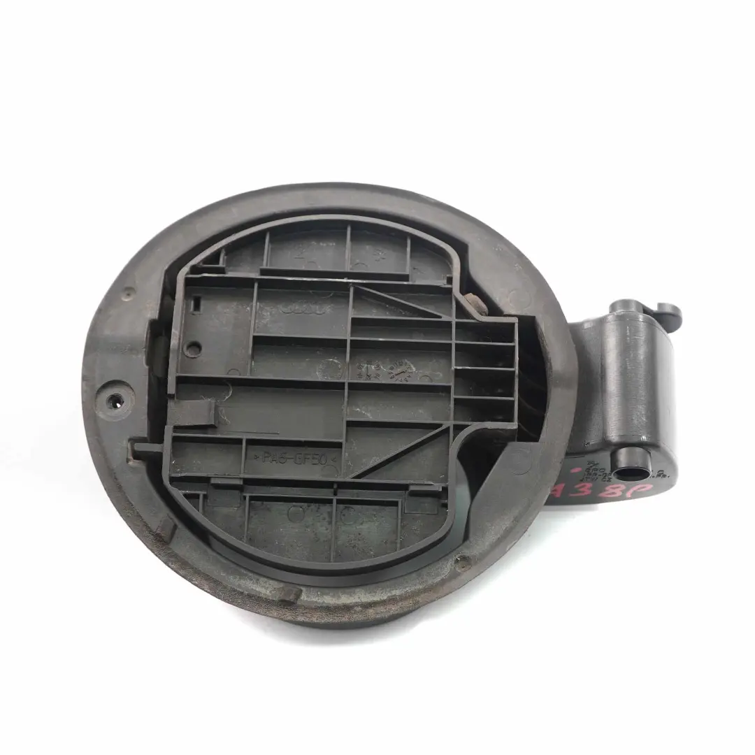 Audi A3 8P Couvercle de trappe à carburant Boîtier montage porte-pot - SKU 8P0809999C - Numéro de pièce 8P0809999C