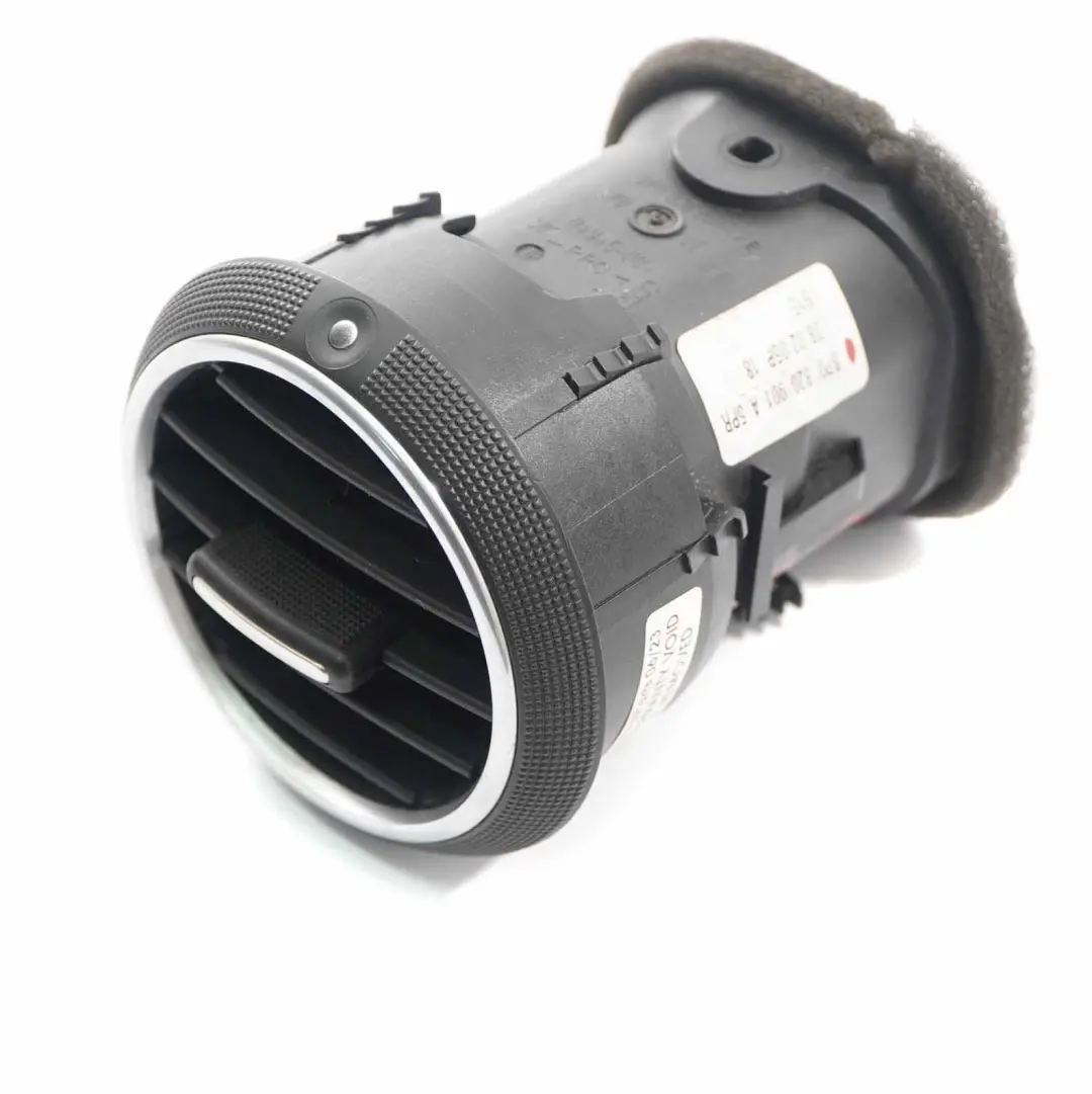 bocchetta aria cruscotto ugello griglia ventilazione aria per Audi A3 8P con numero di parte 8P0820901A Audi A3 8P bocchetta aria cruscotto ugello griglia ventilazione aria - SKU 8P0820901A - Numero di parte 8P0820901A