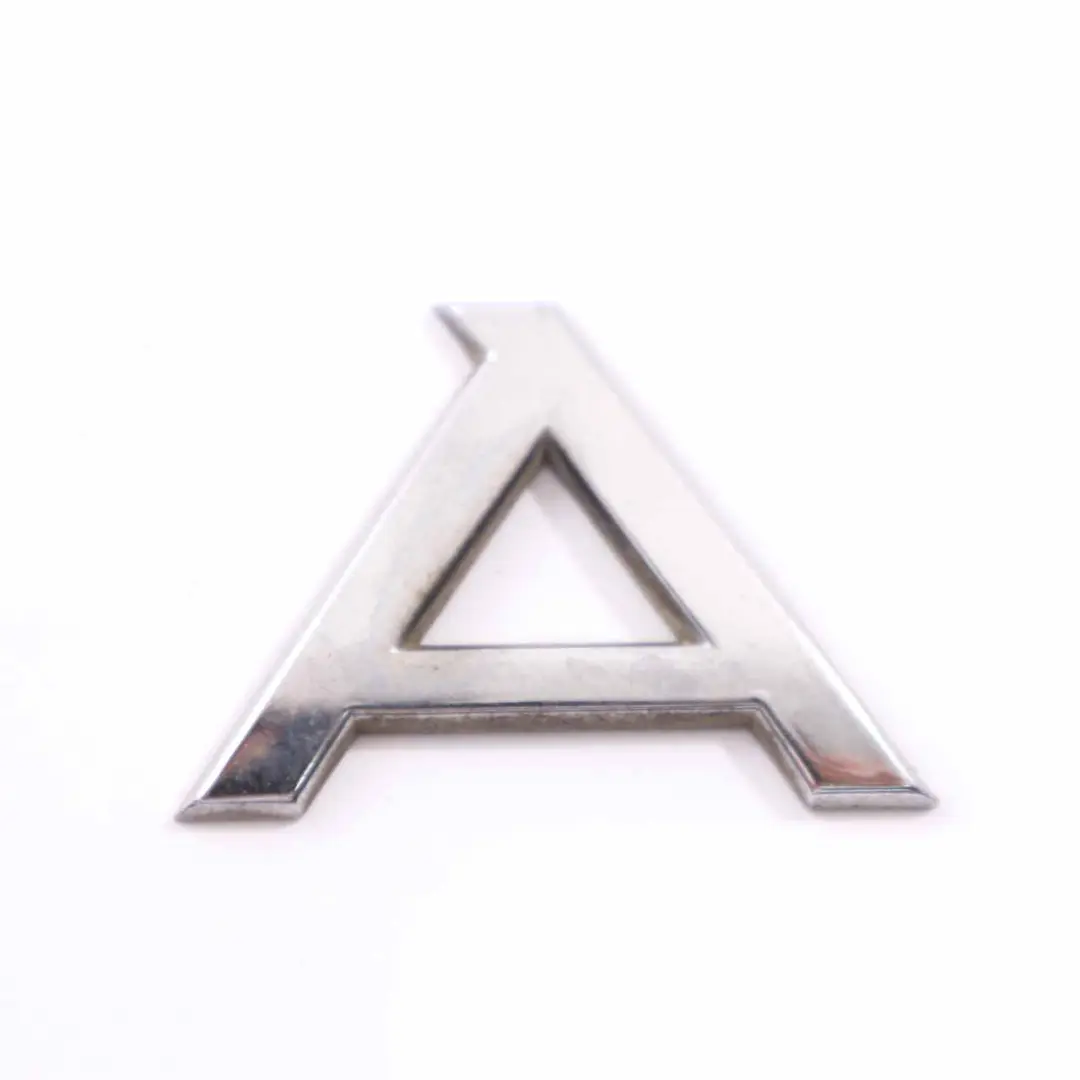 Audi A3 8P Emblema Maletero Maletero Trasero Adherido Insignia Logotipo - SKU 8P0853741 - Número de pieza 8P0853741