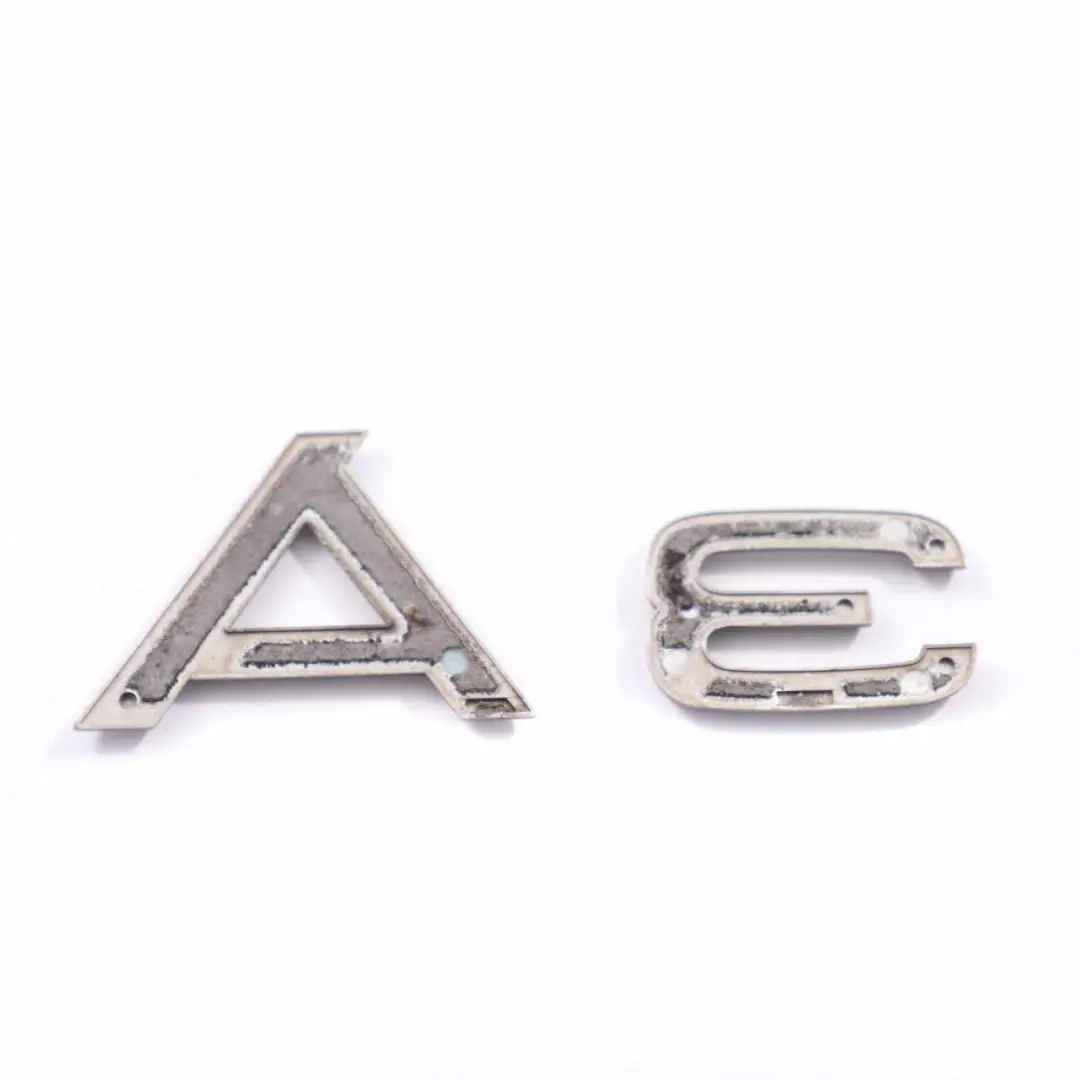 Audi A3 8P Kofferraum Emblem Heckklappe aufgeklebtes Abzeichen Logo - SKU 8P0853741 - Teilenummer 8P0853741