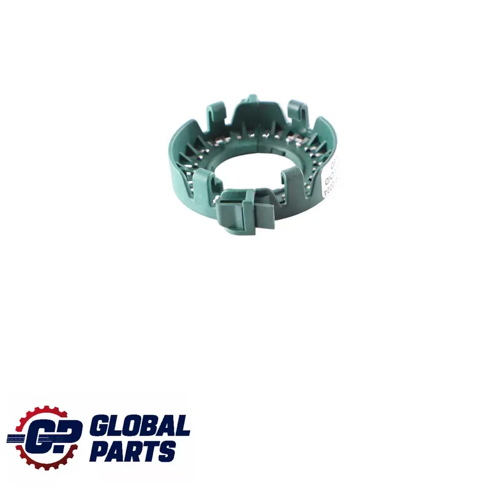 Audi A6 C7 Anneau de retenue de l'ampoule xénon Douille gauche droite - SKU 8P0941621 - Numéro de pièce 8P0941621
