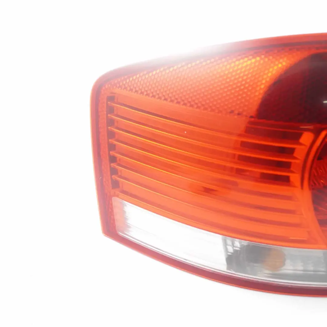 Audi A3 8P Feu arrière gauche Feu arrière latéral - SKU 8P0945095A - Numéro de pièce 8P0945095A