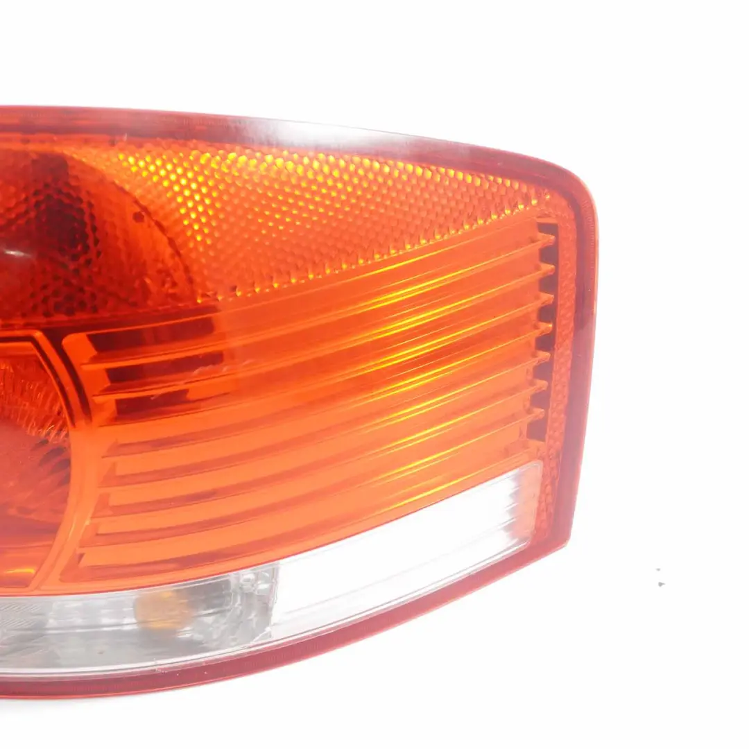 Audi A3 8P Luz Trasera Derecha TailLight Panel Lateral - SKU 8P0945096A - Número de pieza 8P0945096A